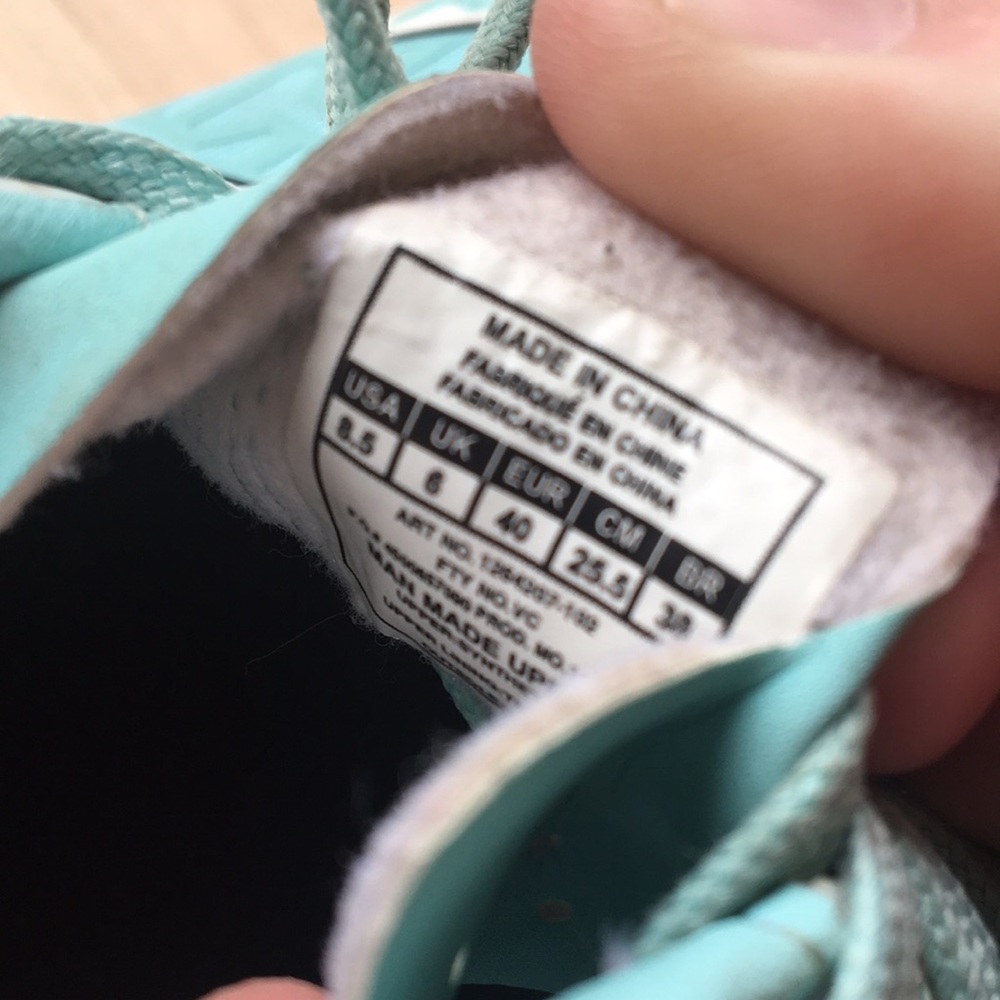 Cleats - Picture 5 of 5